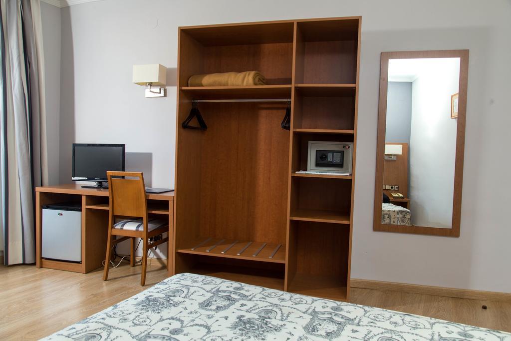 Ramblas Hotel Barcelona Kültér fotó